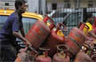 Now, LPG customers to get Rs 5 discount per cylinder on booking and paying online